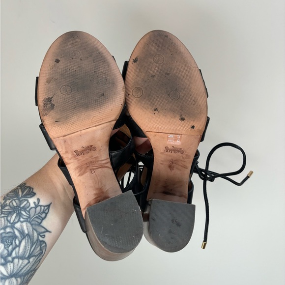 Coach 3.5 inch heels - Picture 3 of 6